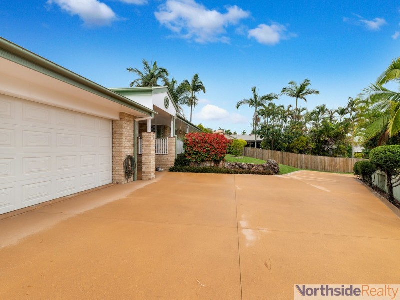 9 Turnberry Crescent, Albany Creek QLD 4035