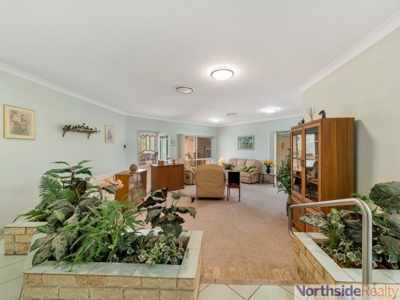 9 Turnberry Crescent, Albany Creek QLD 4035