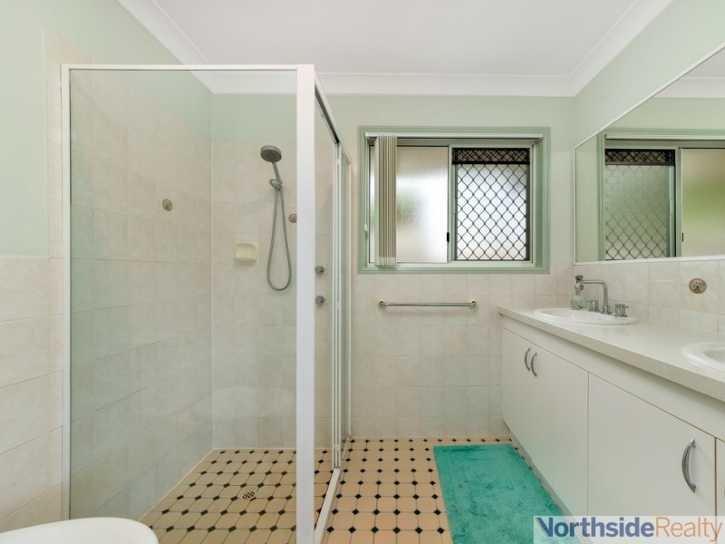 9 Turnberry Crescent, Albany Creek QLD 4035
