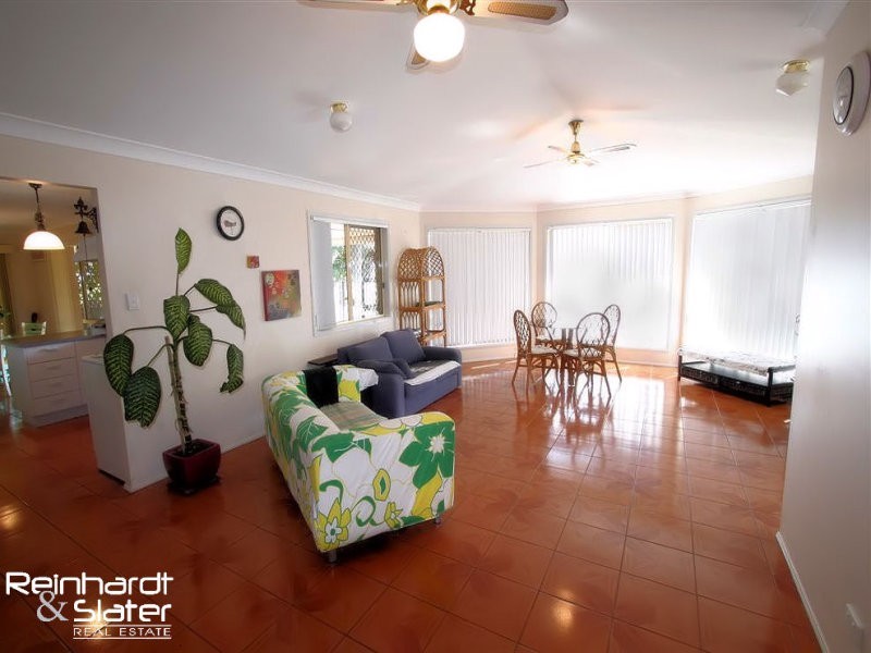33 Falconglen Pl, Ferny Grove QLD 4055