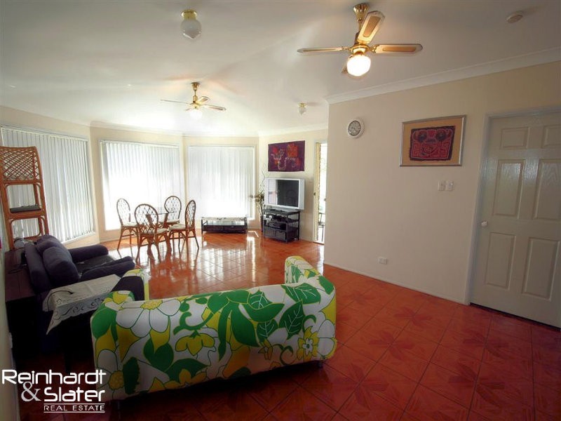 33 Falconglen Pl, Ferny Grove QLD 4055