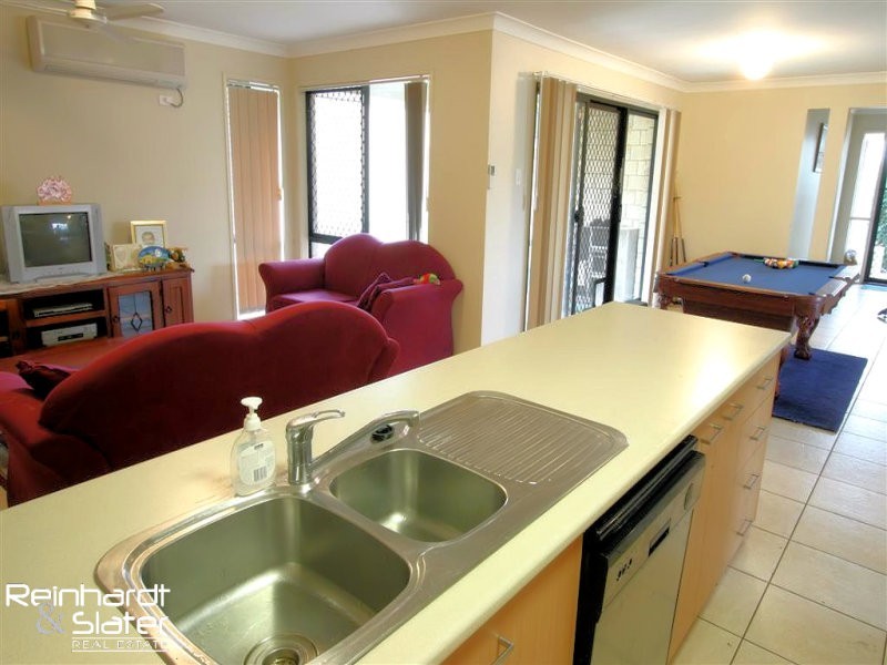 2 Catani Ct, Warner QLD 4500