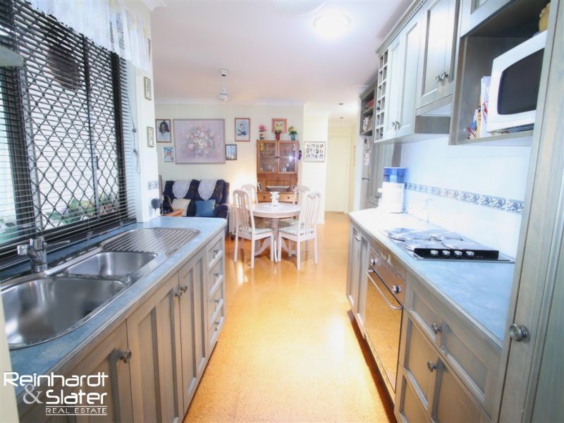 6 Normanhurst Ct, Petrie QLD 4502