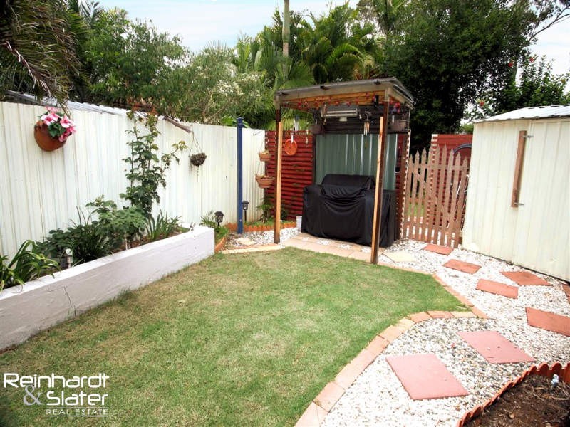 6 Normanhurst Ct, Petrie QLD 4502