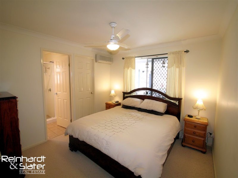 43 Woodtop Ct, Ferny Hills QLD 4055