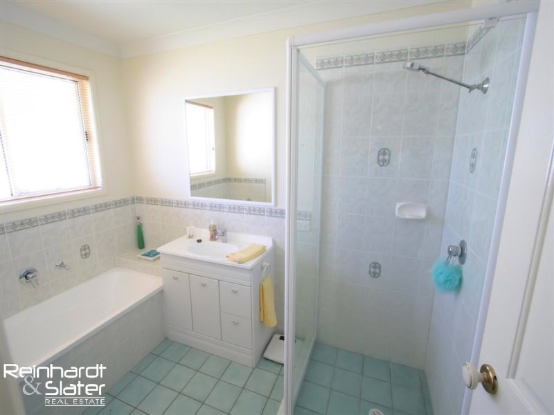 43 Woodtop Ct, Ferny Hills QLD 4055