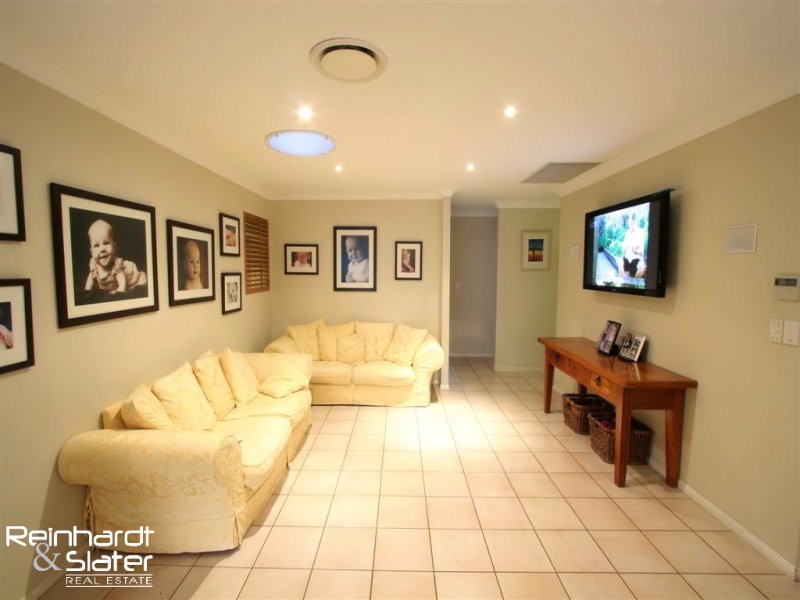 3 Lytham Ct, Albany Creek QLD 4035