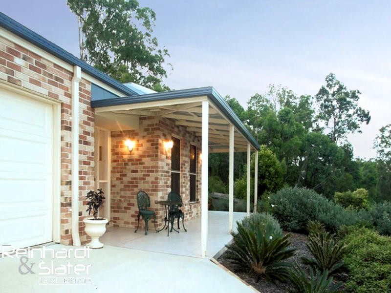 31 Cabarita Cr, Eatons Hill QLD 4037
