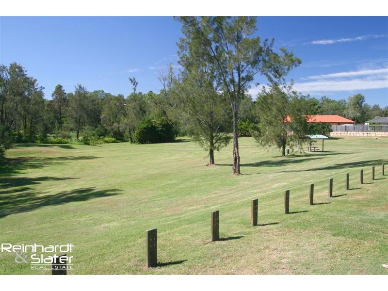 31 Cabarita Cr, Eatons Hill QLD 4037