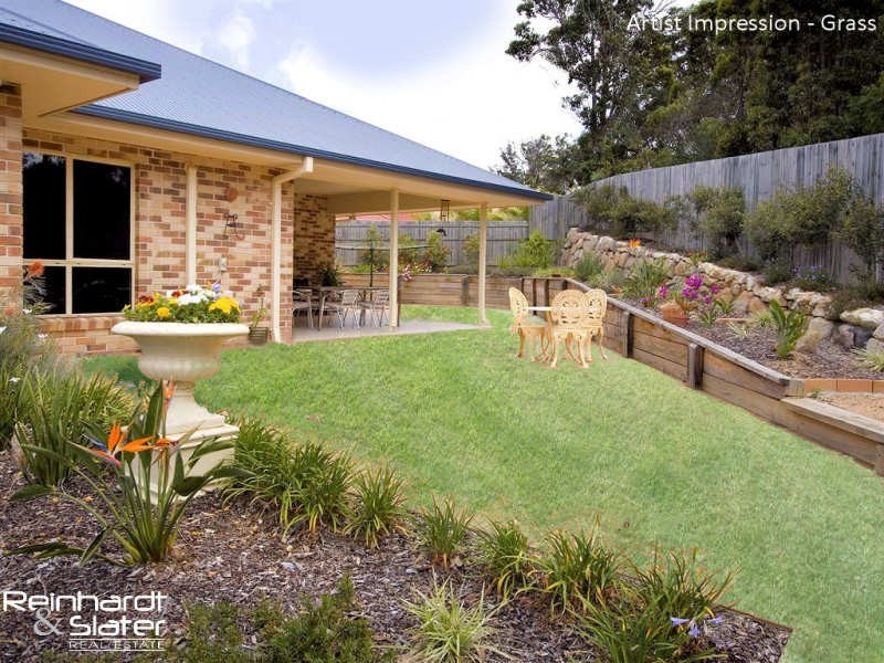 31 Cabarita Cr, Eatons Hill QLD 4037