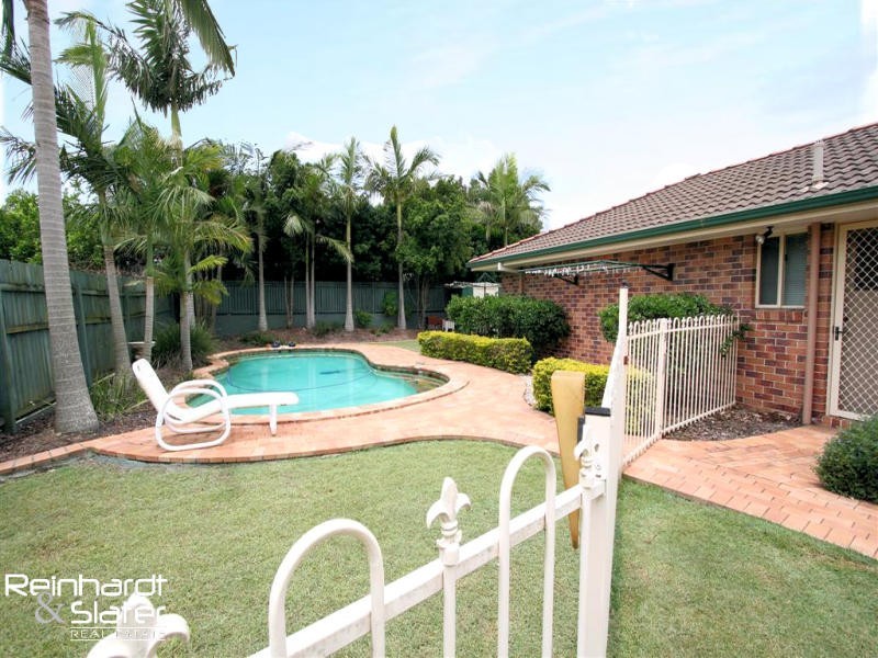 1 Lytham Ct, Albany Creek QLD 4035