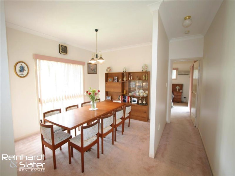 1 Lytham Ct, Albany Creek QLD 4035