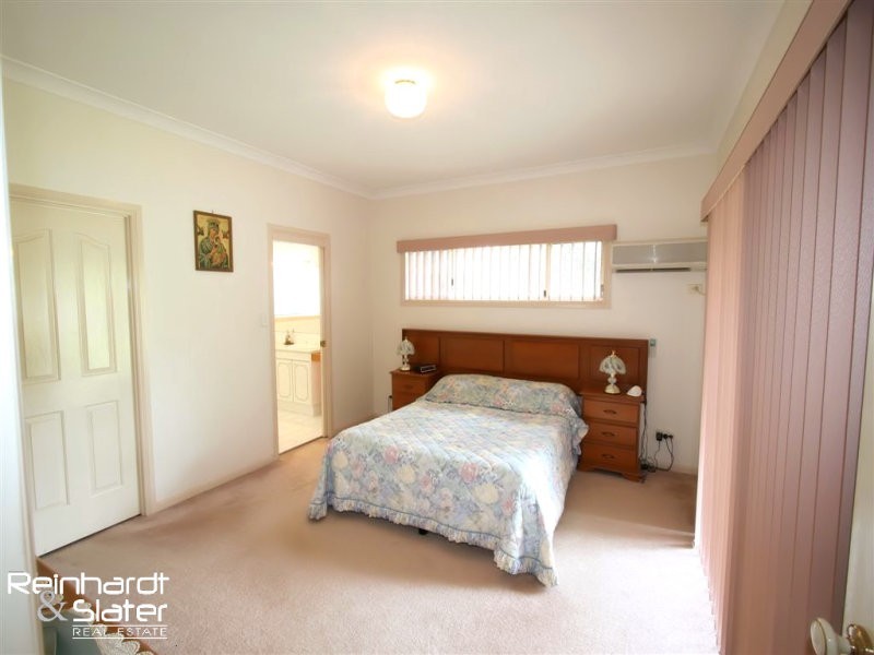 1 Lytham Ct, Albany Creek QLD 4035