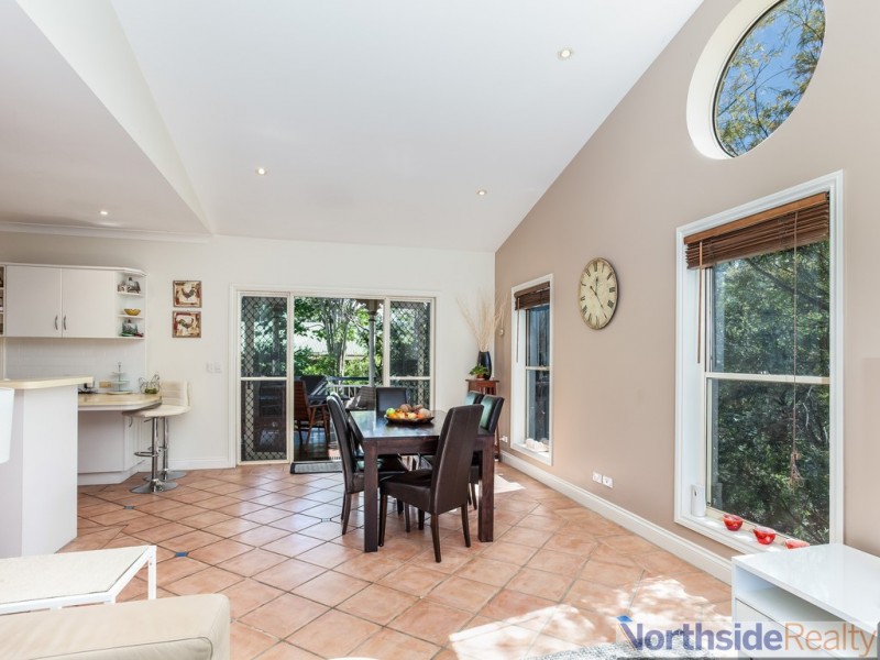 33 Woodburn Place, Ferny Hills QLD 4055