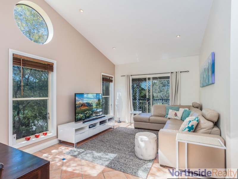 33 Woodburn Place, Ferny Hills QLD 4055