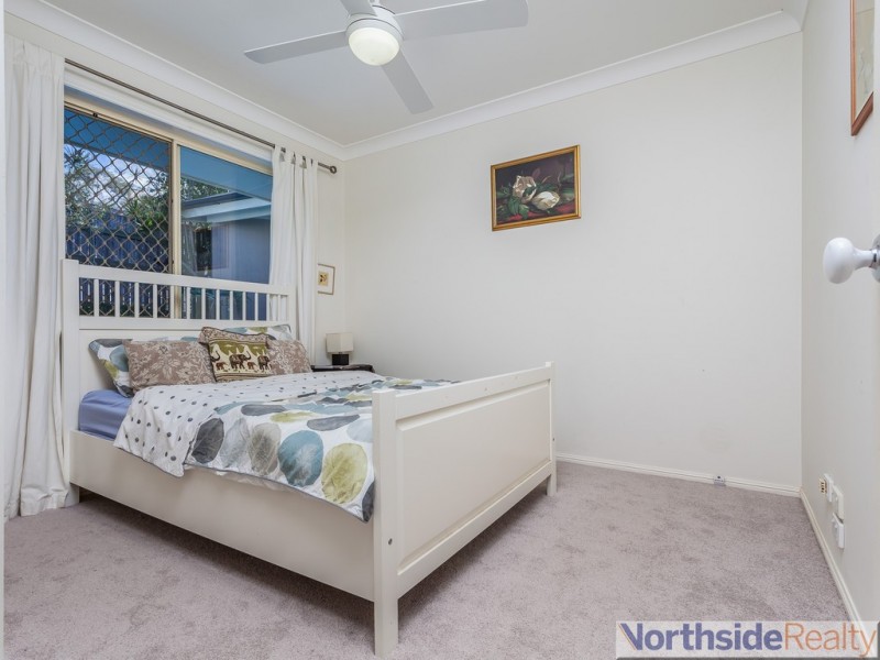 33 Woodburn Place, Ferny Hills QLD 4055