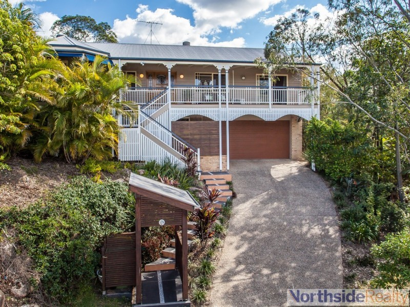 33 Woodburn Place, Ferny Hills QLD 4055