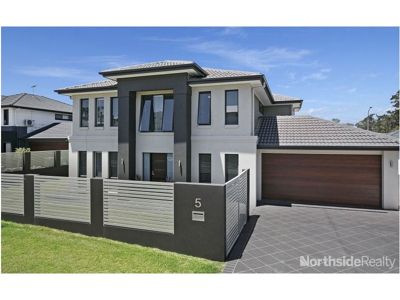 5 Seeana Crescent, Bridgeman Downs QLD 4035