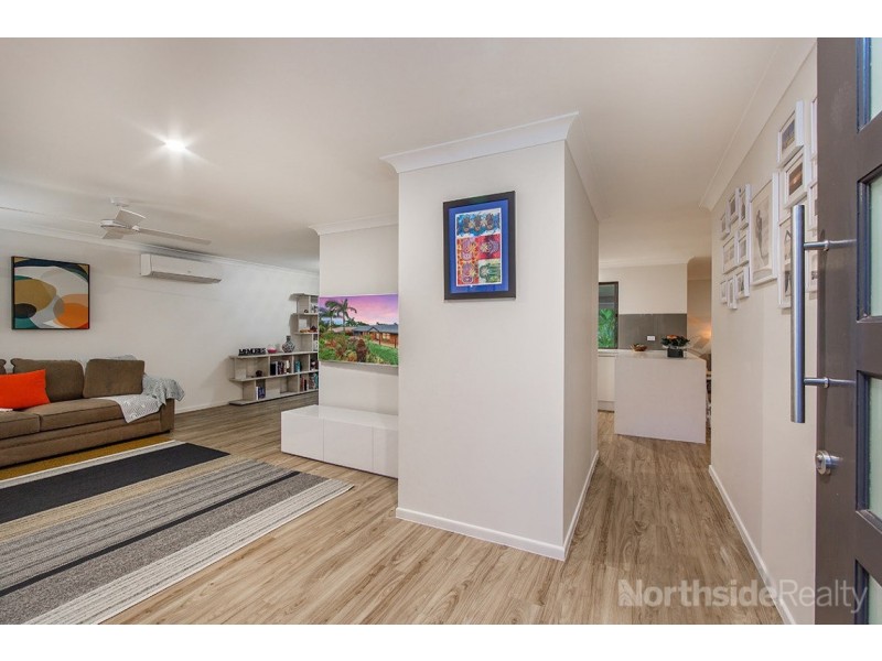 7 Langley Place, Albany Creek QLD 4035