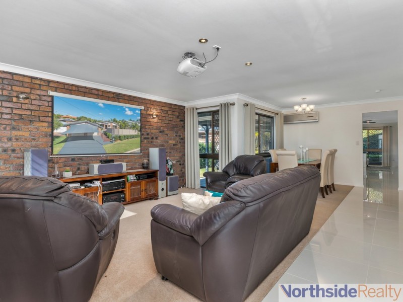 17 Wylah Ct, Albany Creek QLD 4035