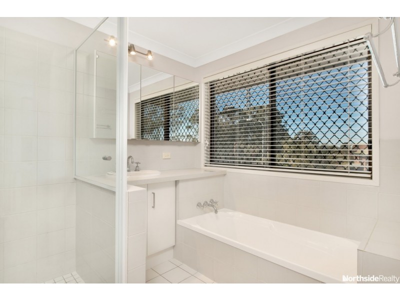 37 Minerva Court, Eatons Hill QLD 4037
