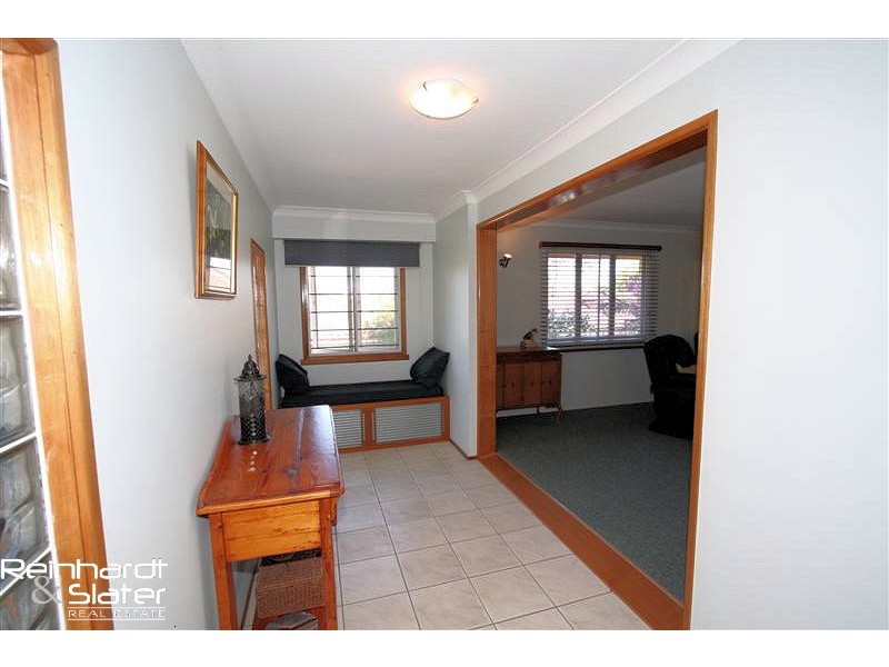 20 Doulton St, Stafford Heights QLD 4053