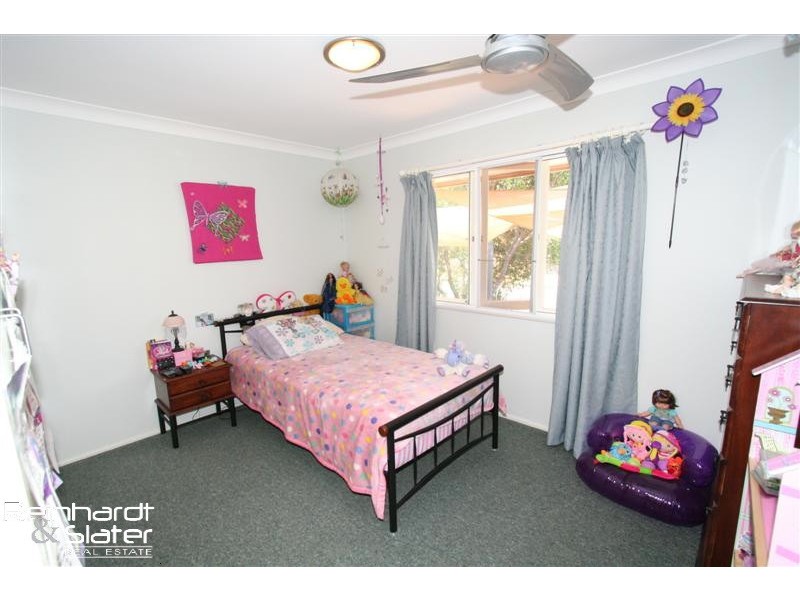 20 Doulton St, Stafford Heights QLD 4053