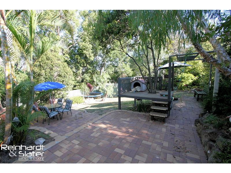 20 Doulton St, Stafford Heights QLD 4053