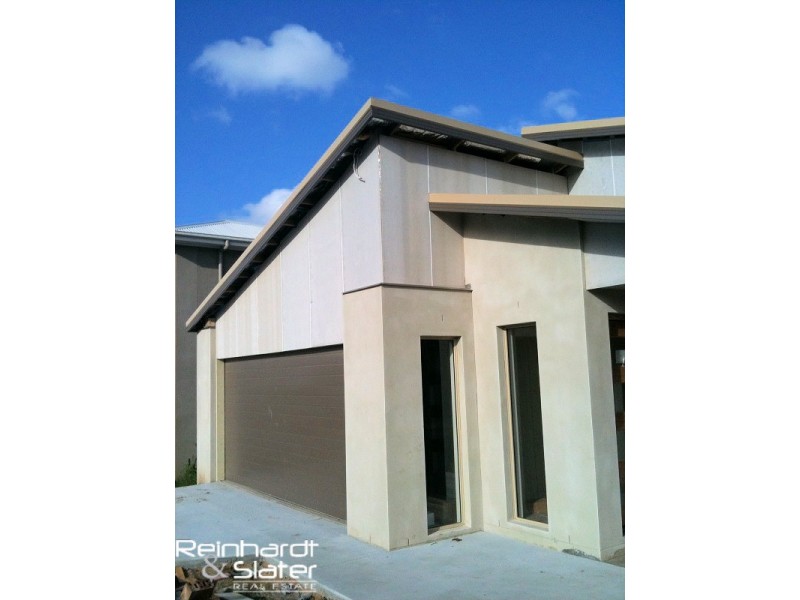 8 MacDonald Pl, Carseldine QLD 4034