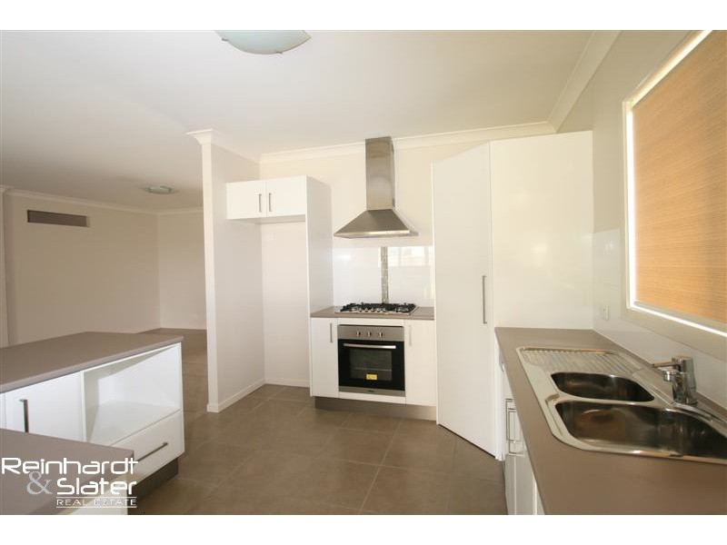 34 Sunstone Cct, Mango Hill QLD 4509