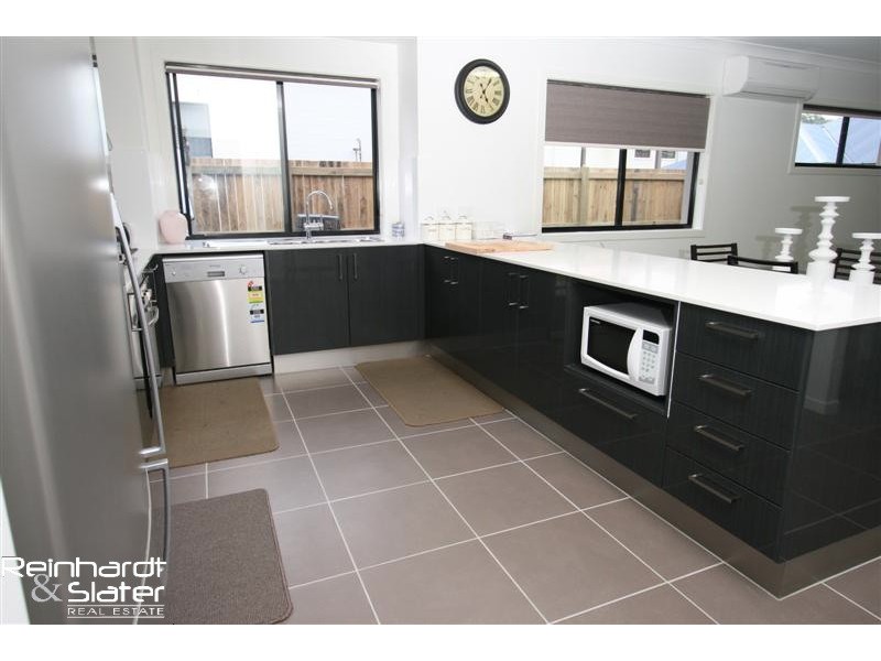 10 Matthew St, Carseldine QLD 4034