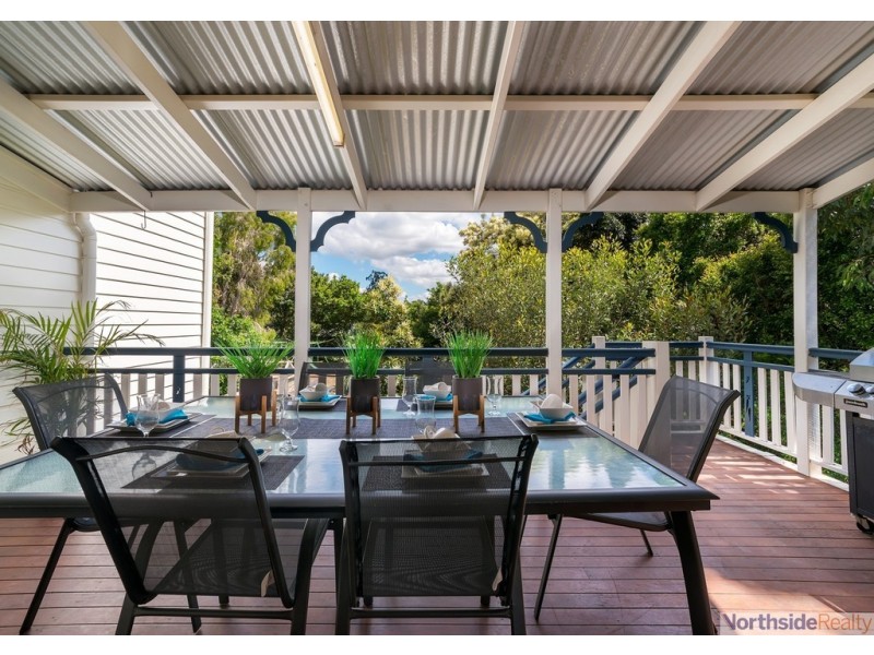 17 Corvus Drive, Cashmere QLD 4500