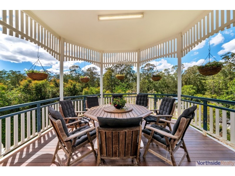 17 Corvus Drive, Cashmere QLD 4500