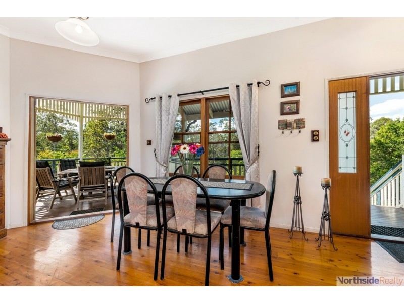 17 Corvus Drive, Cashmere QLD 4500