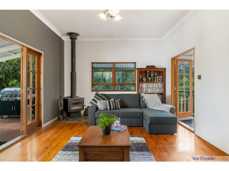 17 Corvus Drive, Cashmere QLD 4500