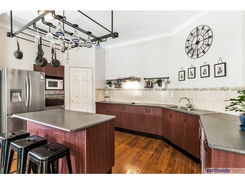 17 Corvus Drive, Cashmere QLD 4500