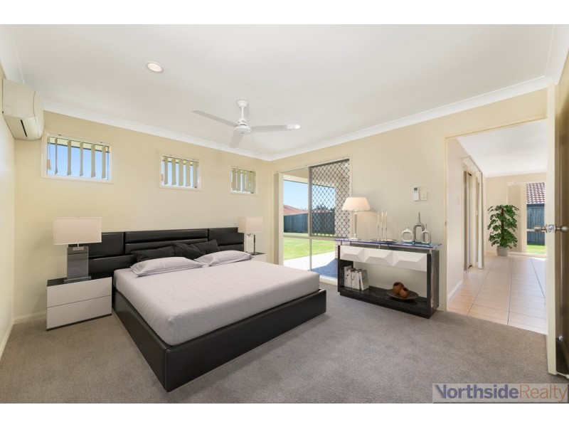 12 Corowa ct, Eatons Hill QLD 4037