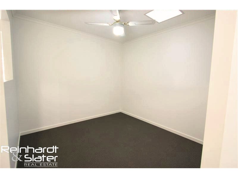 8 Rolleston St, Keperra QLD 4054