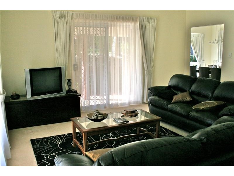 4 Sturt Close, Albany Creek QLD 4035