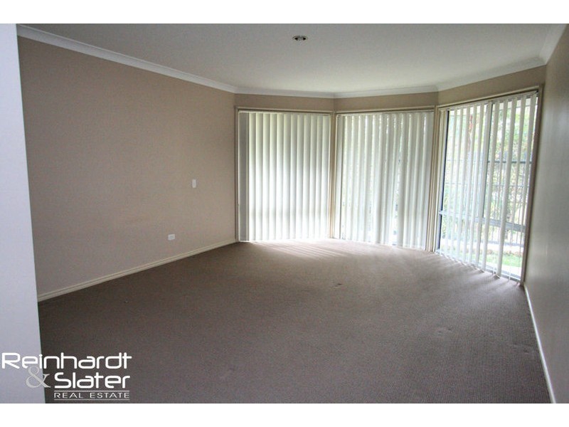 28 Fir Place, Warner QLD 4500