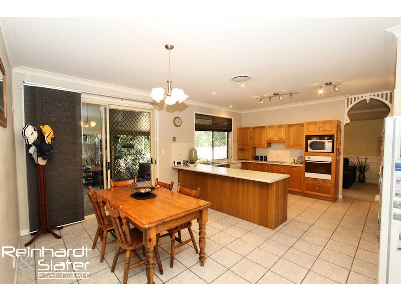1 Woodrow Court, Ferny Hills QLD 4055