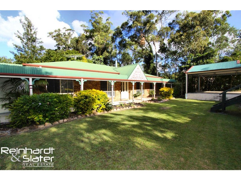 1 Woodrow Court, Ferny Hills QLD 4055