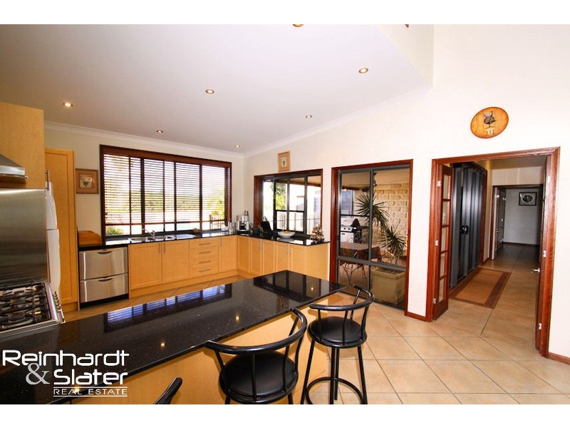 9 Grandis Court, Cashmere QLD 4500