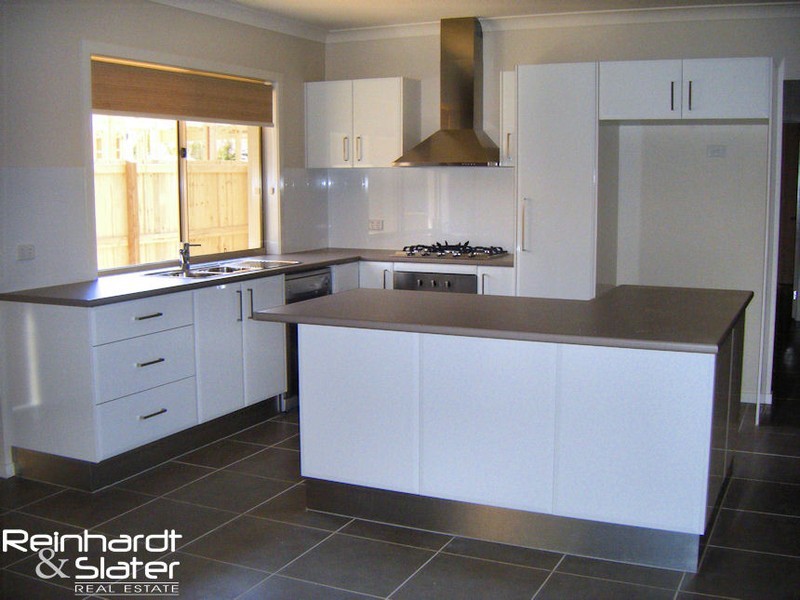 11 Kooringal Street, Tingalpa QLD 4173