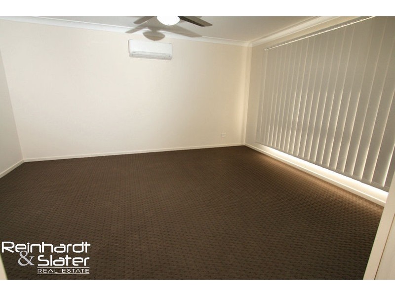 7 Granada Drive, Eatons Hill QLD 4037