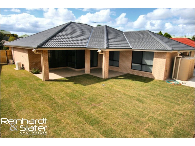 7 Granada Drive, Eatons Hill QLD 4037