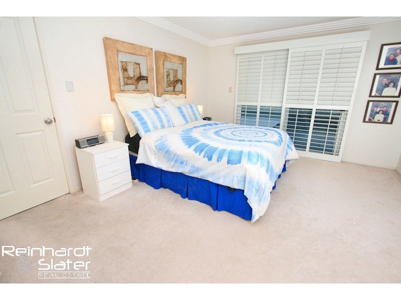 15 Corowa Court, Eatons Hill QLD 4037
