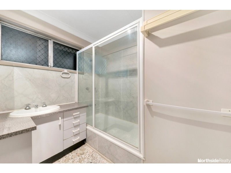 20 Keong Rd, Albany Creek QLD 4035