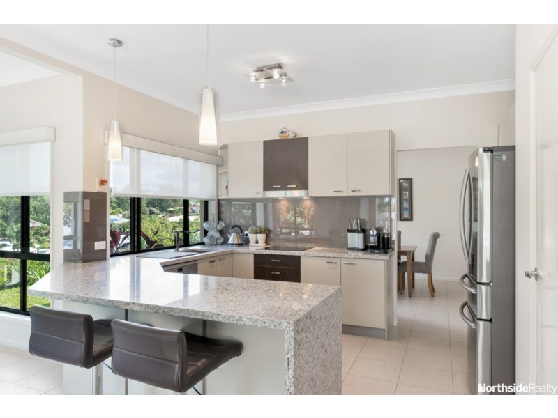 23 Toressian Pl, Cashmere QLD 4500