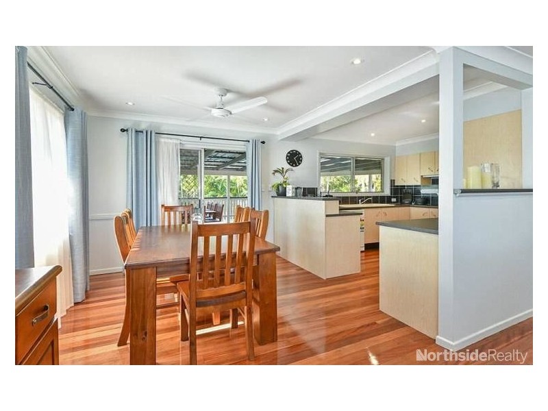 4 Strathford Avenue, Albany Creek QLD 4035